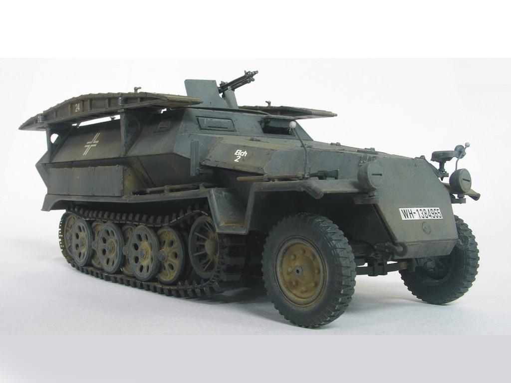 Sd.Kfz. 251/7 Ausf.C (Vista 2)