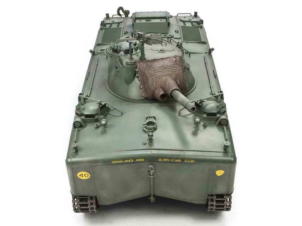 Ecomodelismo  LVTH6A1 Fire Support Veh w105mm Howitzer