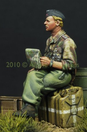 German Panzer Officer in Summer (Vista 11)