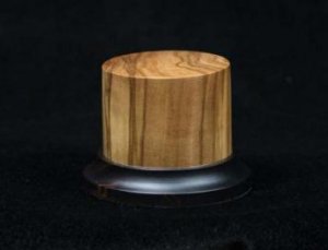Peana de madera noble de olivo   (Vista 1)