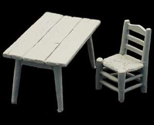 Mesa y silla rustica  (Vista 1)