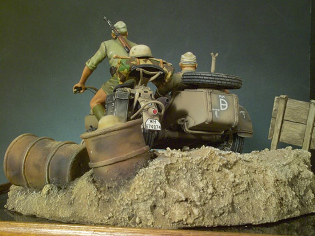 Afrikakorps BMW-R75 (Vista 4)