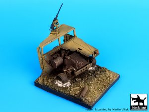 Destroyed Humvee base (Vista 8)