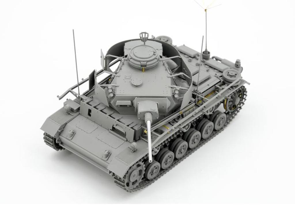 Pz.Bef.Wg.III Ausf.K con Schürzen (Vista 7)