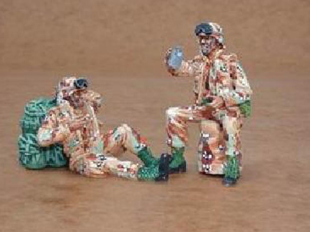 US Army modern soldiers at rest (Vista 1)