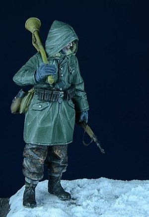 SS Grenadier in Anorak  (Vista 2)