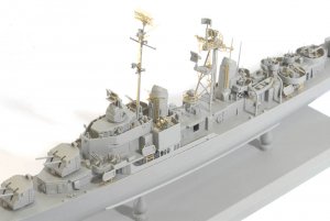 USS Gearing Class Destroyer Chevalier DD  (Vista 3)