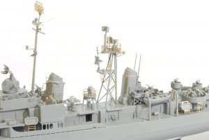 USS Gearing Class Destroyer Chevalier DD (Vista 9)