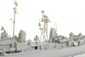 USS Gearing Class Destroyer Chevalier DD  (Vista 4)
