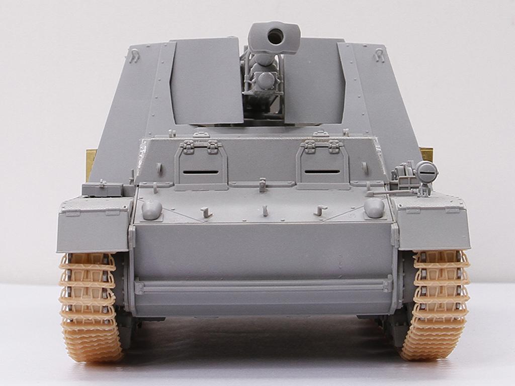 Autopropulsado alemán Sd.Kfz.165 Hummel- (Vista 5)