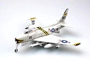 FJ-4B Fury  (Vista 2)