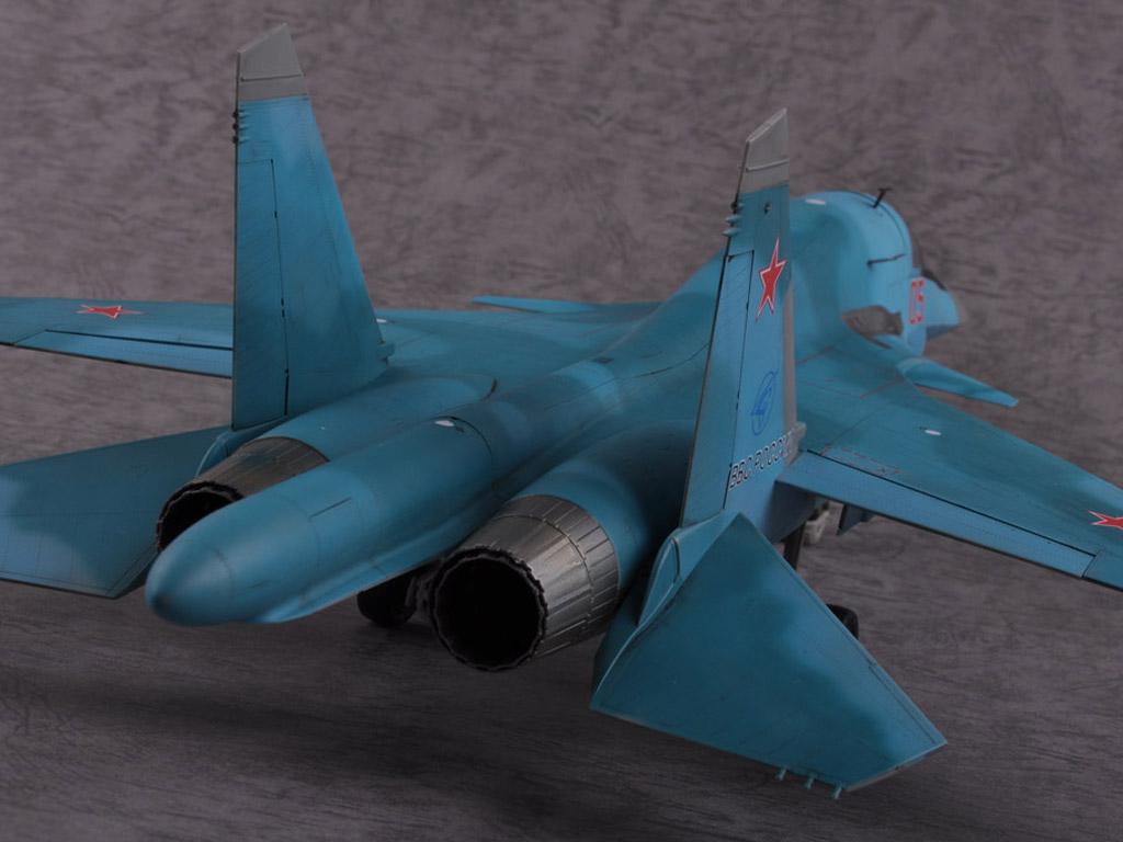 Russian Su-34 Fullback Fighter-Bomber (Vista 10)