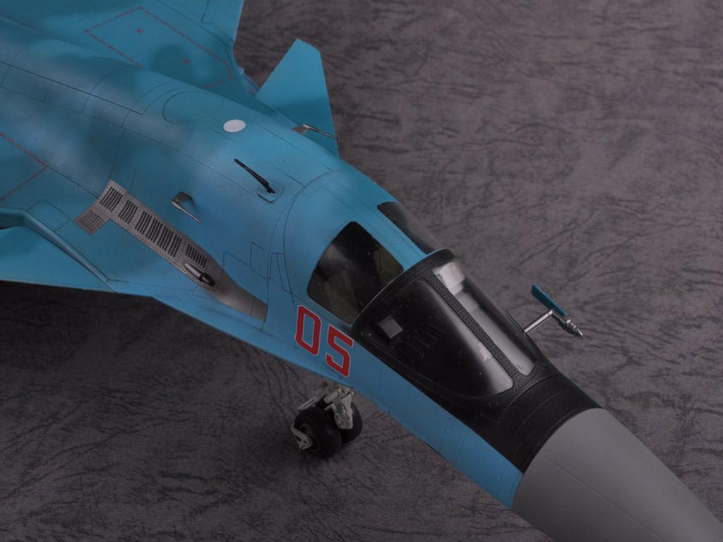 Russian Su-34 Fullback Fighter-Bomber (Vista 8)