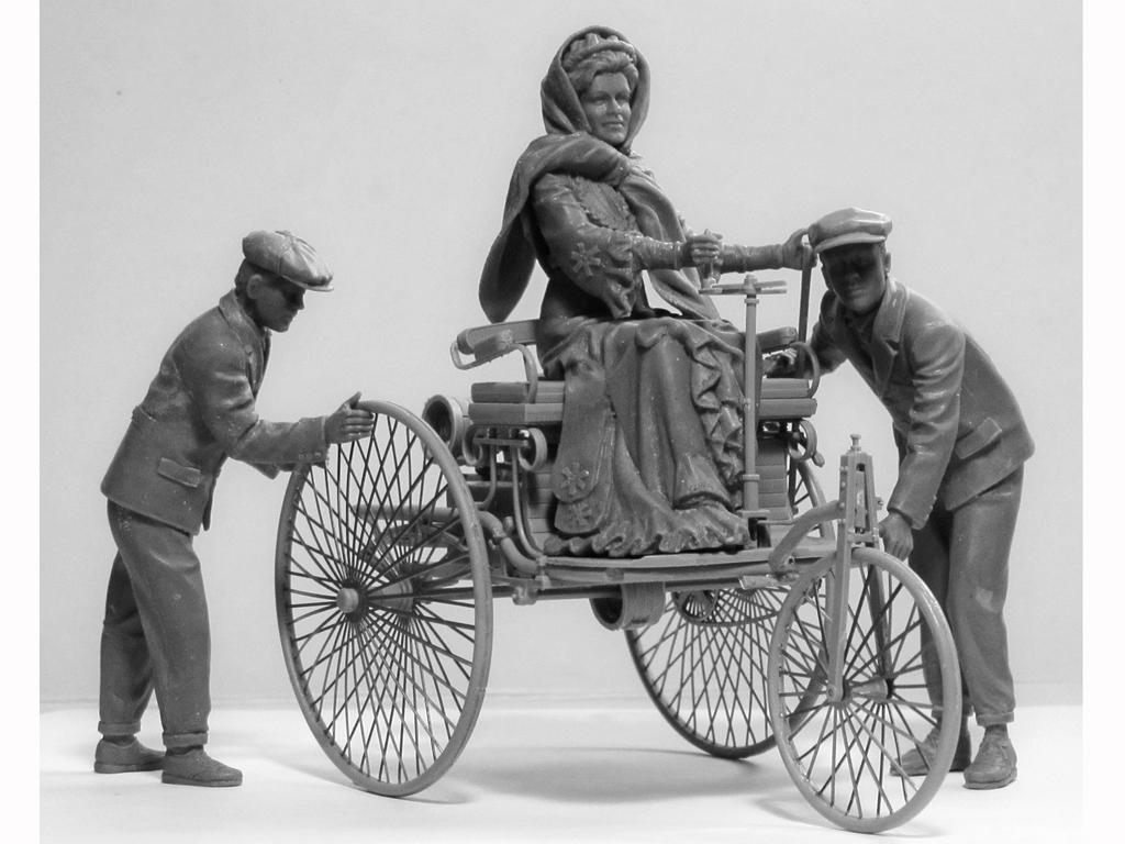 Benz Patent-Motorwagen 1886 with Mrs. Benz & Sons  (Vista 3)
