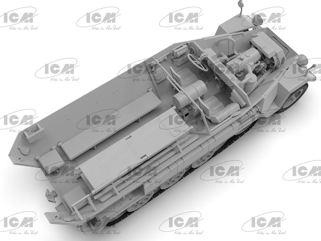 Sd.Kfz.251/8 Ausf.A ‘Krankenpanzerwagen’ (Vista 6)