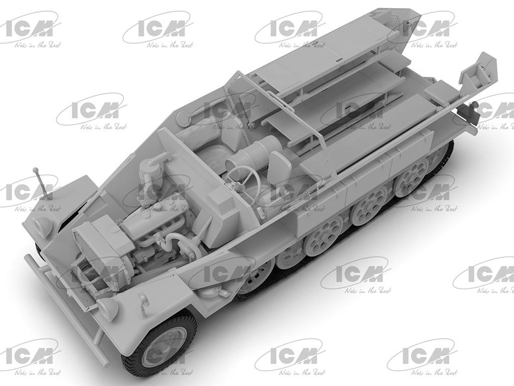 Sd.Kfz.251/8 Ausf.A ‘Krankenpanzerwagen’ (Vista 7)