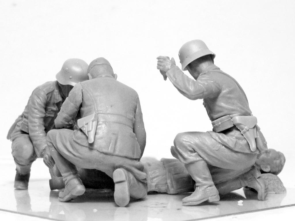 German Military Medical Personnel (Vista 3)