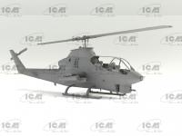 AH-1G Cobra (early production), US Attack Helicopter  (Vista 12)