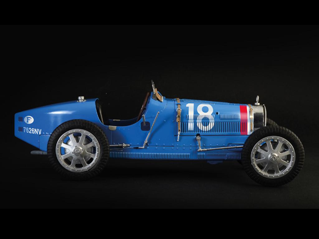 Bugatti Type 35B (Vista 6)