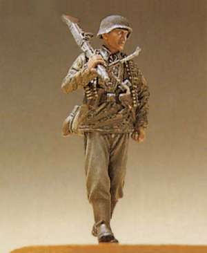 Walking SS Infantry MG Gunner  (Vista 1)