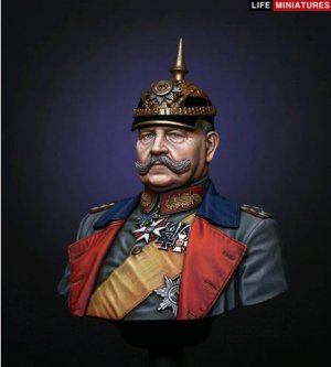 Paul von Hindenburg, circa 1916-1917  (Vista 1)