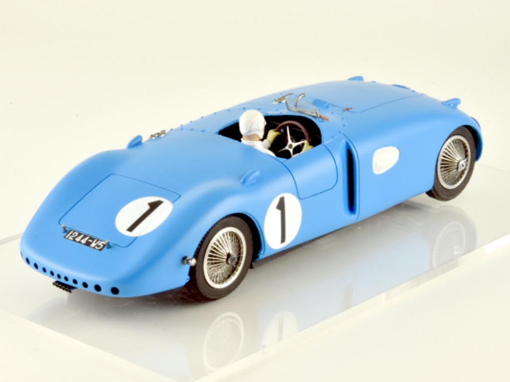 Bugatti 57C - n.1 Winner Le Mans 1939 (Vista 10)