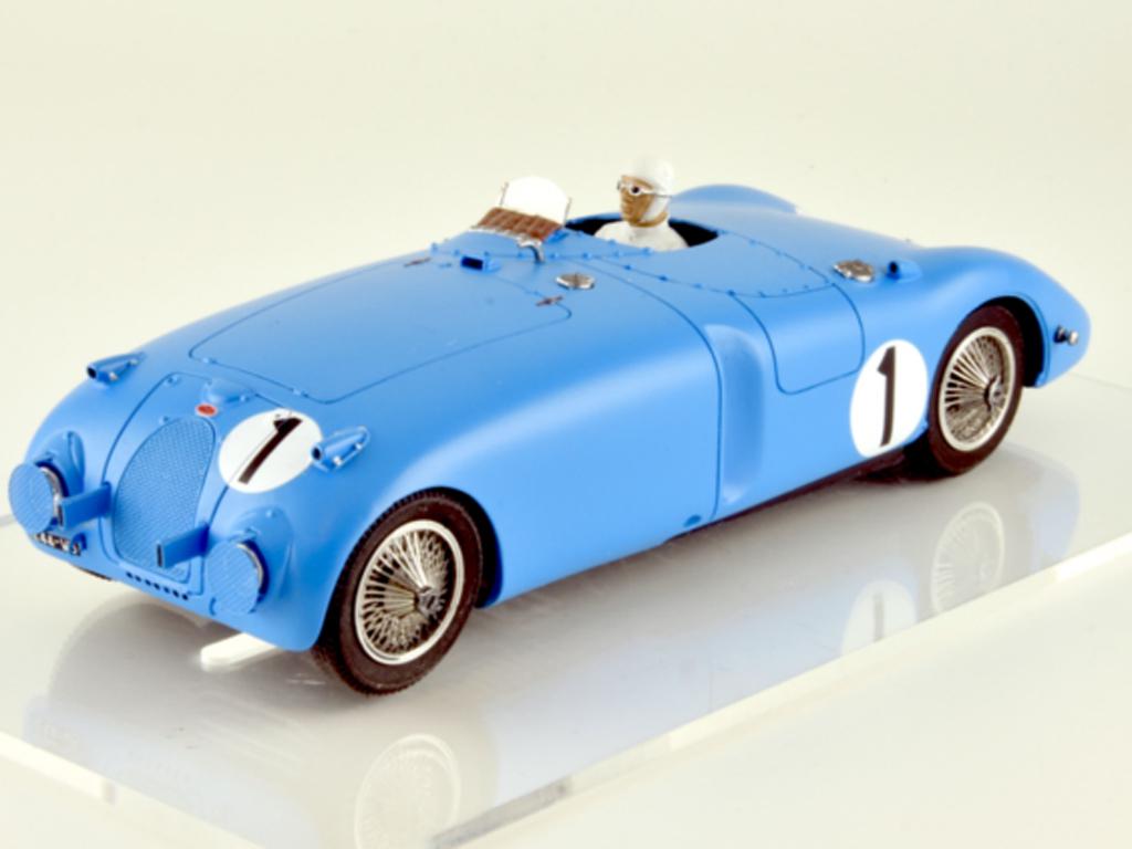 Bugatti 57C - n.1 Winner Le Mans 1939 (Vista 9)