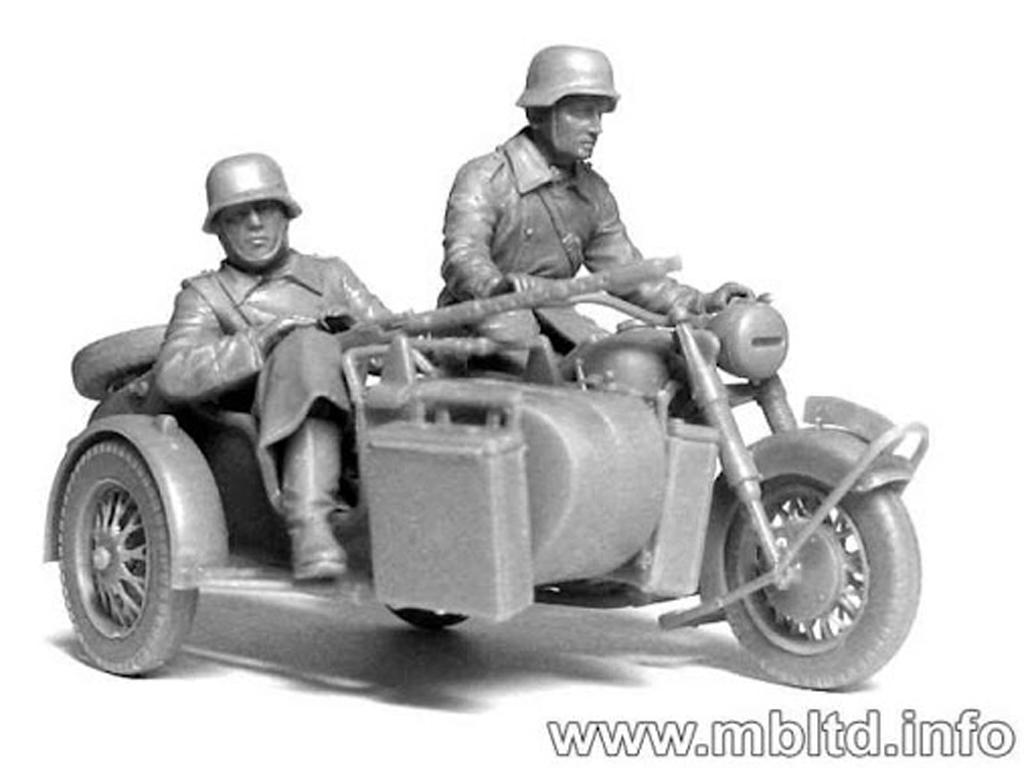 Motoristas alemanes 4 figuras y moto (Vista 10)