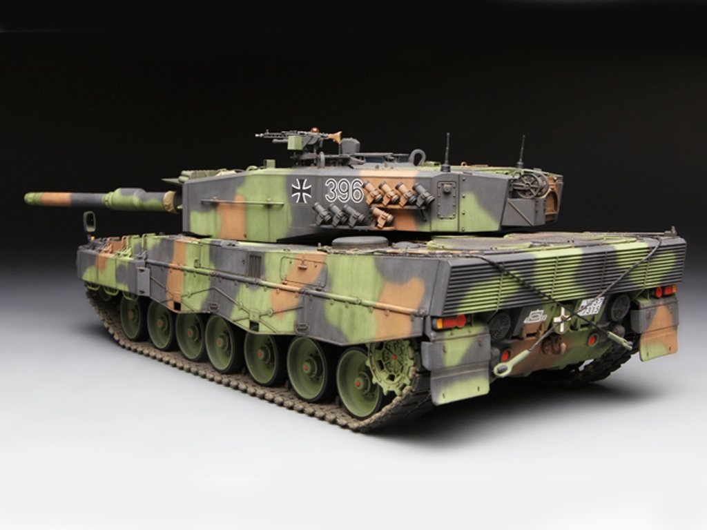 German Main Battle Tank Leopard 2 A4  (Vista 3)