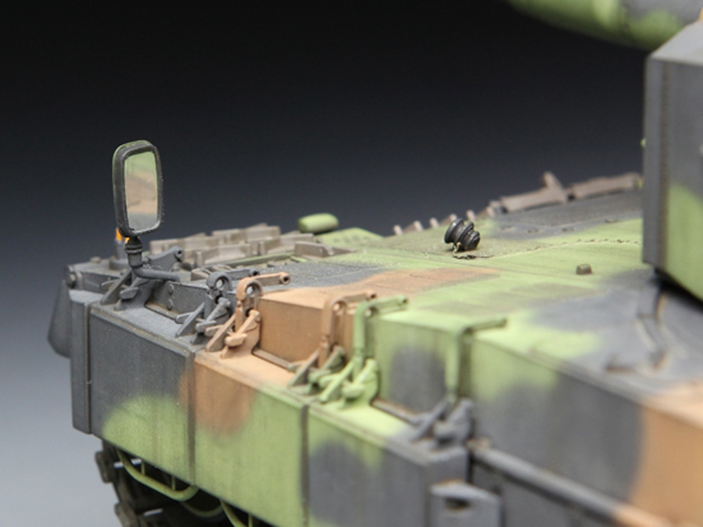 German Main Battle Tank Leopard 2 A4  (Vista 7)