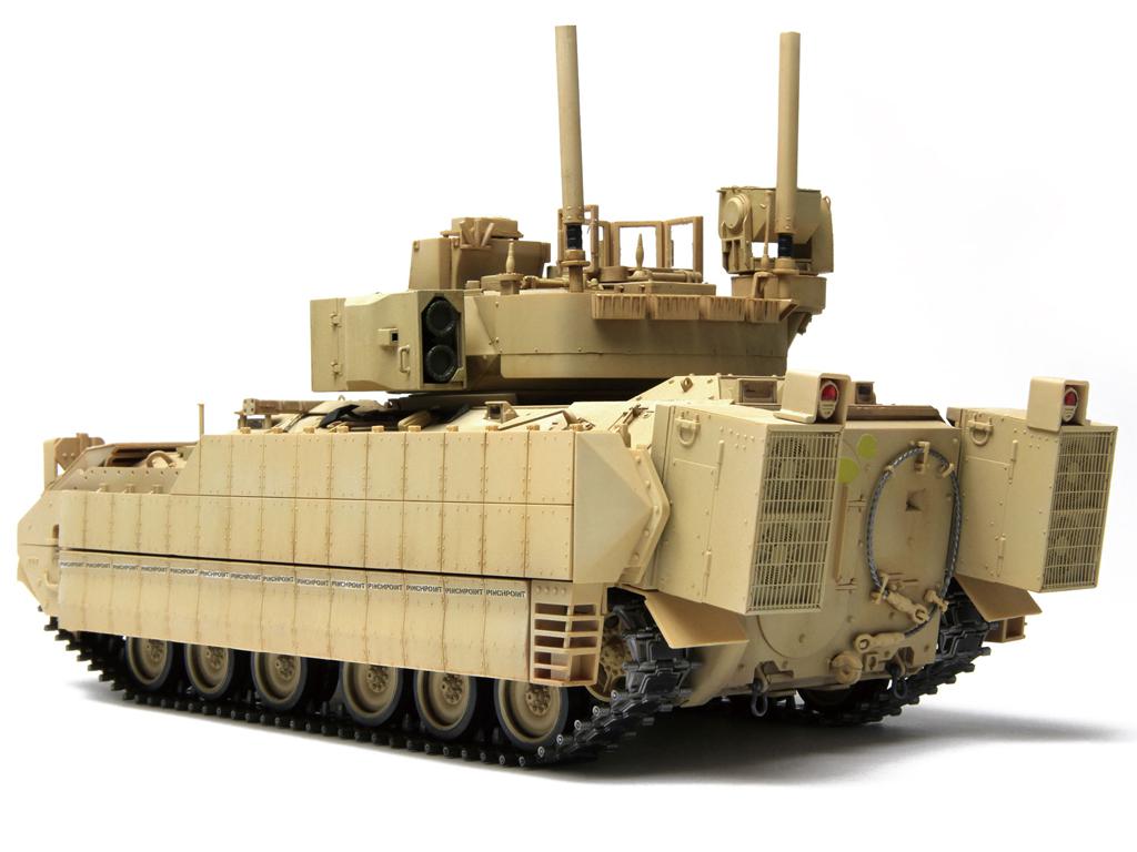 U.S.Infantry Fighting Vehicle M2A3 Bradl (Vista 3)