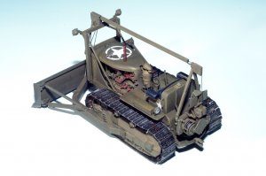 U.S.  ARMY Tractor w/Aangled Dozer Blade  (Vista 3)