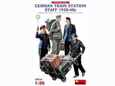 Personal de la Estación de Tren Alemana 1930-40 - Ref.: MIAR-38010