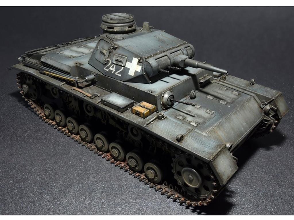 Pz.Kpfw.III Ausf.D (Vista 6)