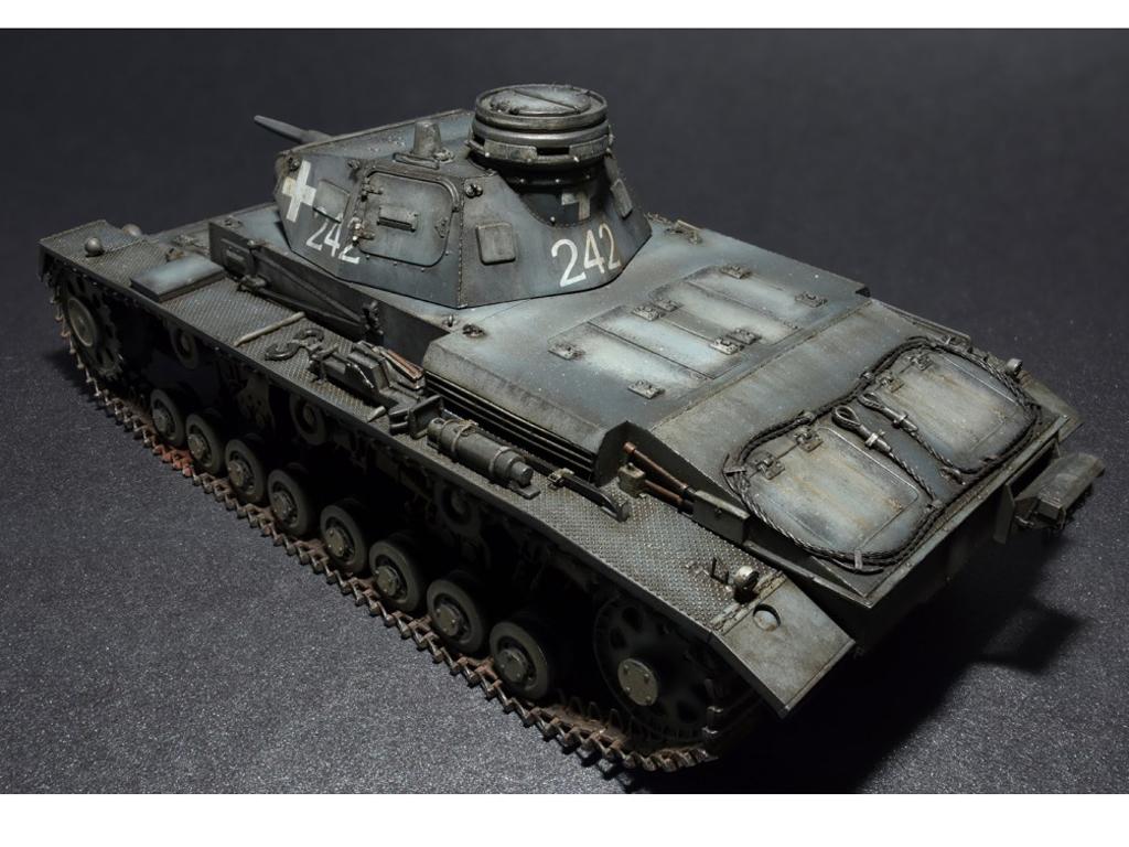 Pz.Kpfw.III Ausf.D (Vista 7)