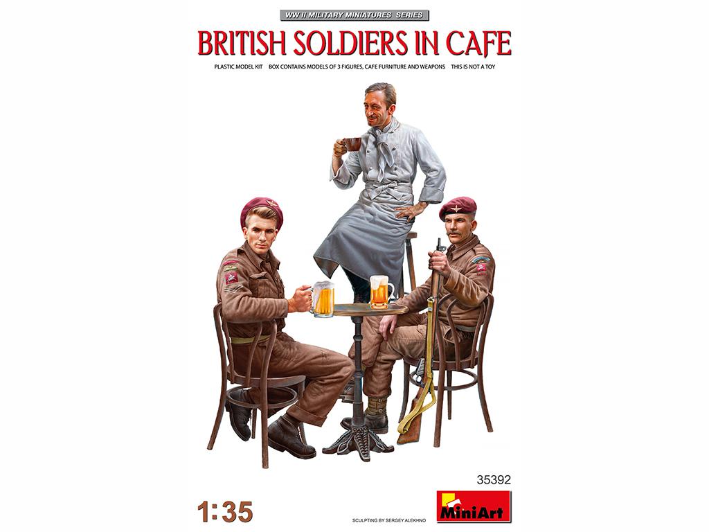 Soldados Británicos en Cafe (Vista 1)