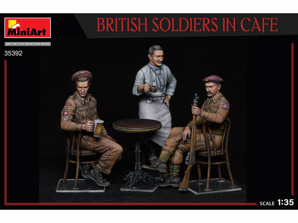 Soldados Británicos en Cafe (Vista 7)