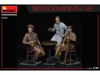 Soldados Británicos en Cafe (Vista 9)