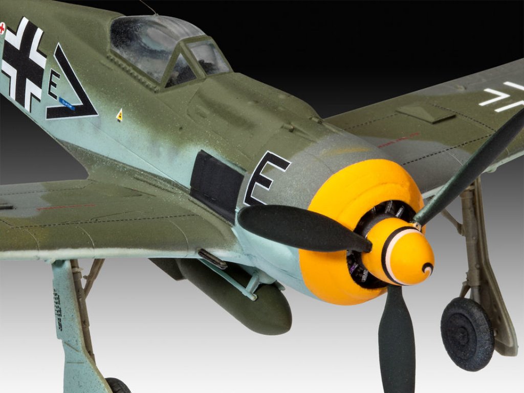 Focke Wulf Fw190 F-8  (Vista 4)