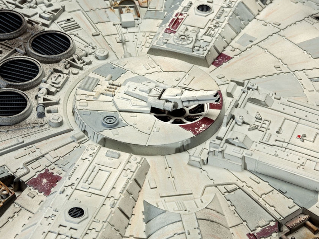 Star Wars Millennium Falcon  (Vista 5)