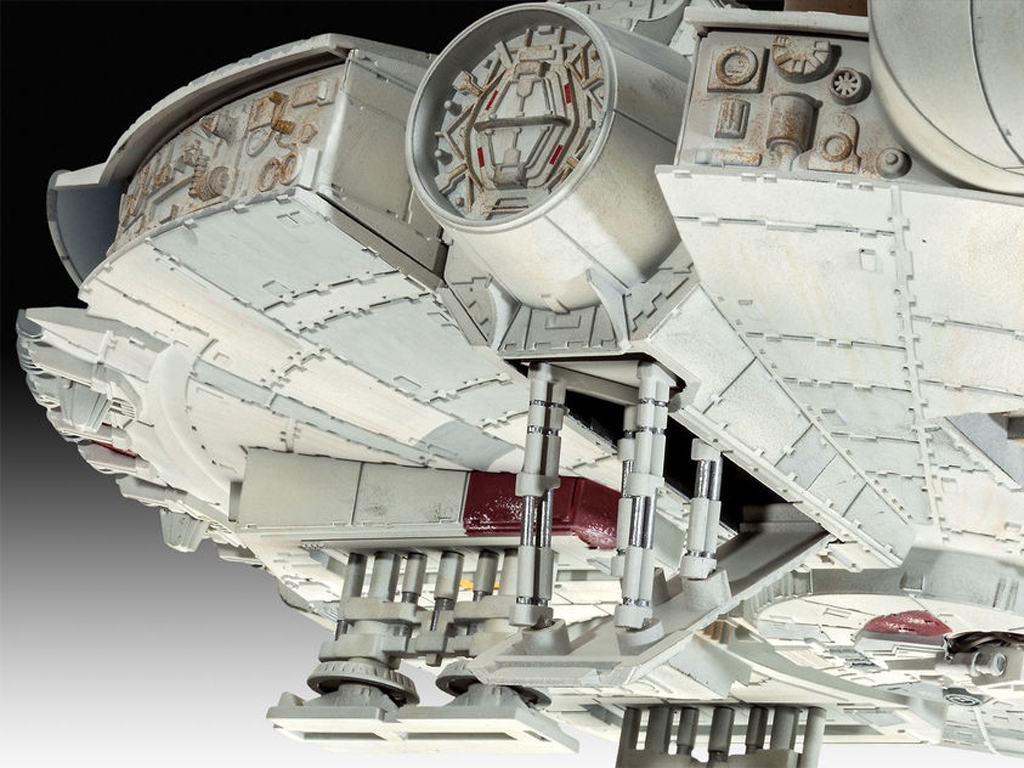 Star Wars Millennium Falcon  (Vista 7)
