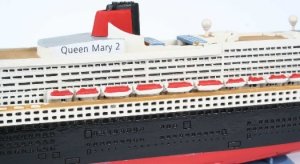 Model Set Queen Mary 2  (Vista 4)