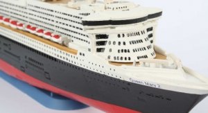 Model Set Queen Mary 2  (Vista 5)
