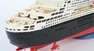 Model Set Queen Mary 2  (Vista 6)