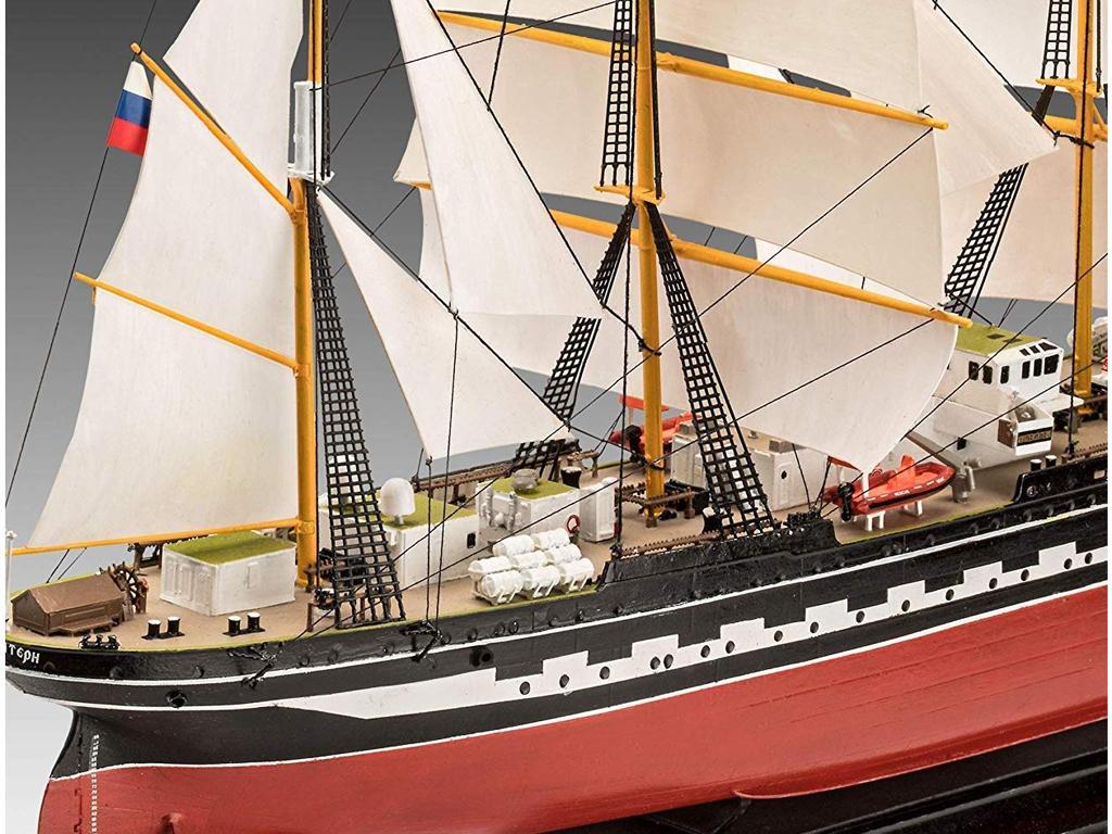 Russian Barque Kruzenshtern (Vista 3)