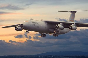 C-141B Starlifter  (Vista 1)