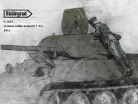 Soldado Aleman inspecciona un T-34 , 1941 (Vista 4)