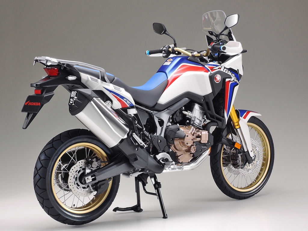 Honda CRF1000L Africa Twin  (Vista 4)