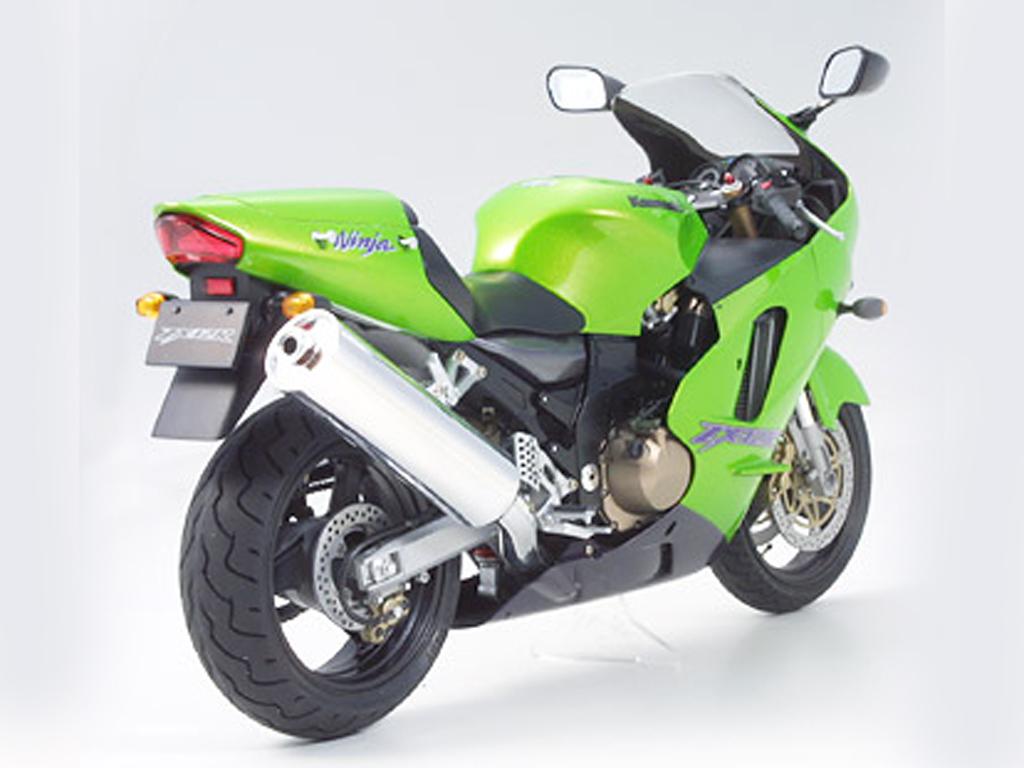 Kawasaki Ninja ZX-12R (Vista 4)