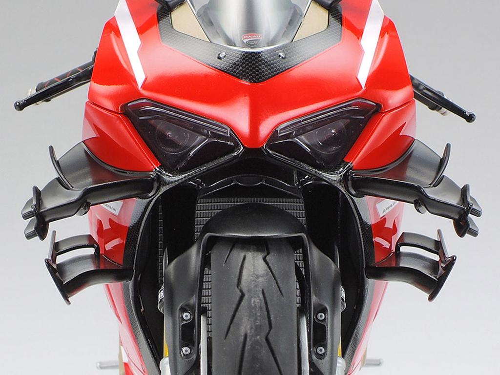 Ducati Superleggera V4 (Vista 4)